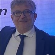 Offro lezioni di informatica a studenti delle scuole superiori ed universitari. Vanto un esperienza trentennale nel campo.